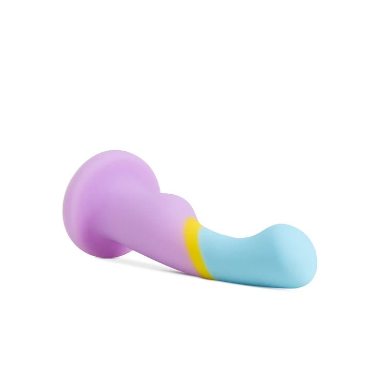 Avant By Blush® | Heart of Gold D14: Artisan 6 Inch Curved P-Spot / G-Spot Dildo with Suction Cup Base